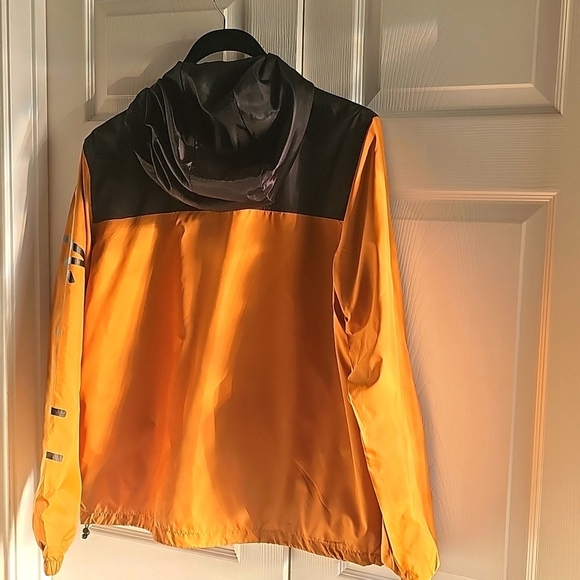 NWT Aeropostale Men Zip Windbreaker Hoodie Drawstring Logo Gold Black Large - Picture 8 of 15